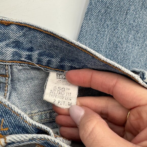 Vintage Levi's 550 Relaxed Fit Tapered Leg Jeans - Size 2 Petite - Picture 8 of 15